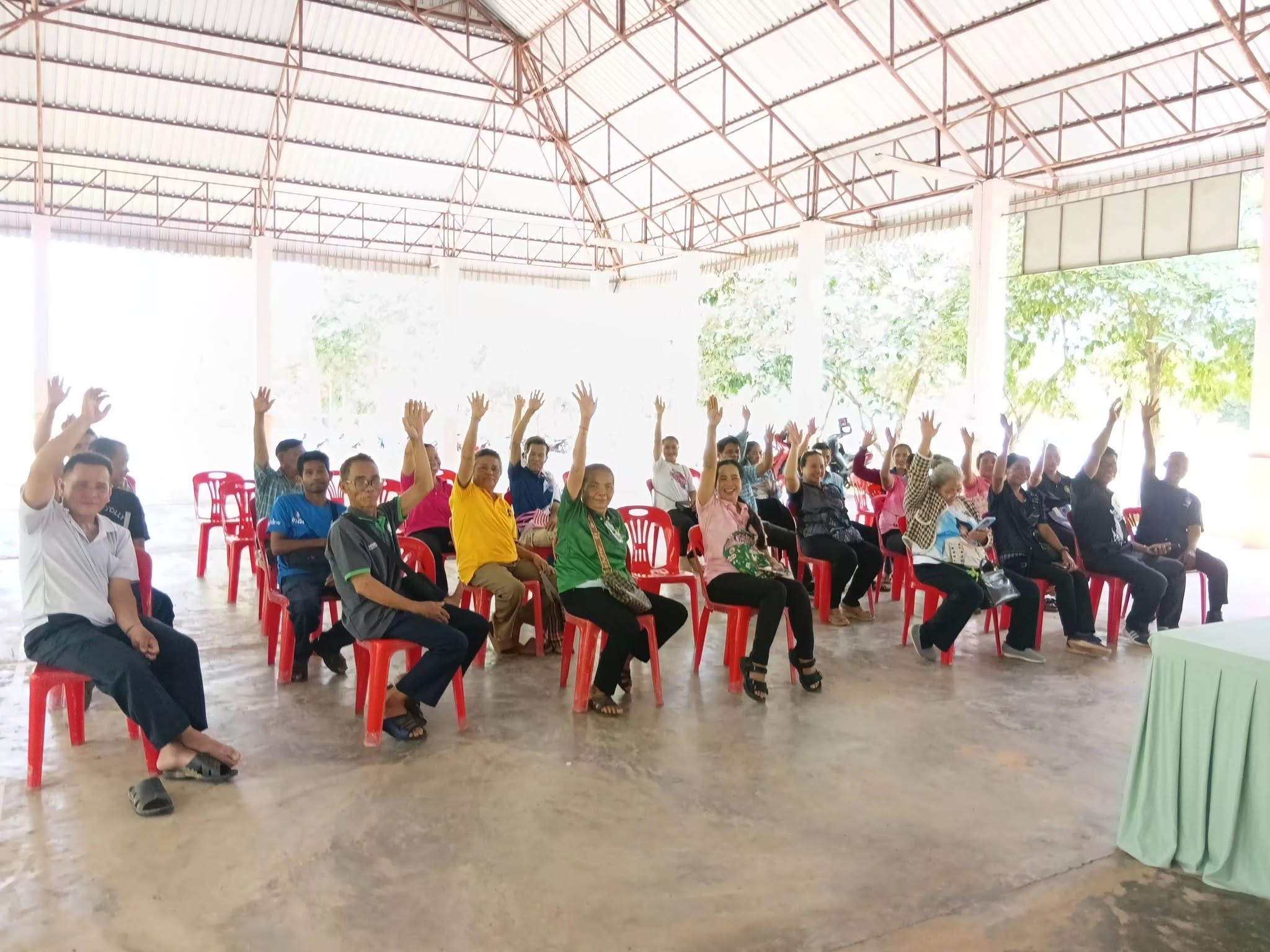 สำนักงานพัฒนาชุมชนอำเภอนาเยีย จังหวัดอุบลราชธานี จัดเวทีประชาคมคัดเลือกผู้นำอาสาพัฒนาชุมชน (ผู้นำ อช.) ระดับตำบล